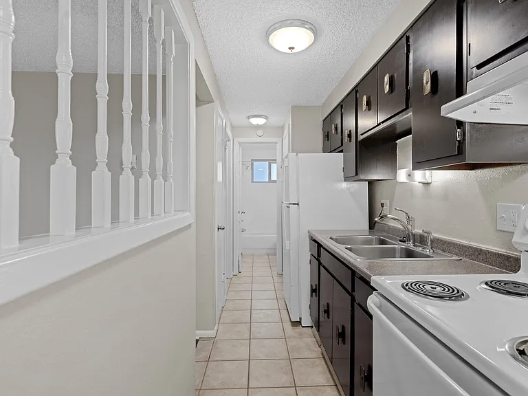 3535 S Pearl St — Photo 5