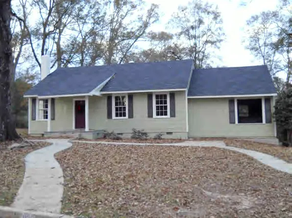 906 New York Ave, McComb, MS 39648