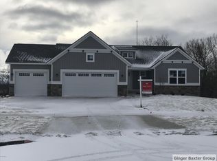 101 Dogwood Dr NE, Rockford, MI 49341