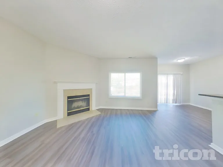 6724 Shanghai Cir — Photo 3