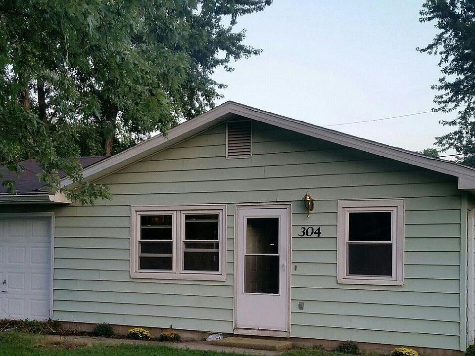 1st image of 304 E 6th St
