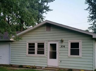 304 E 6th St, Otterbein, IN 47970