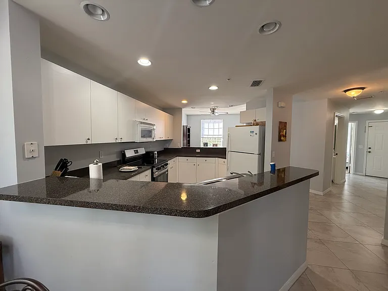 4015 Palm Tree Blvd #208 — Photo 15