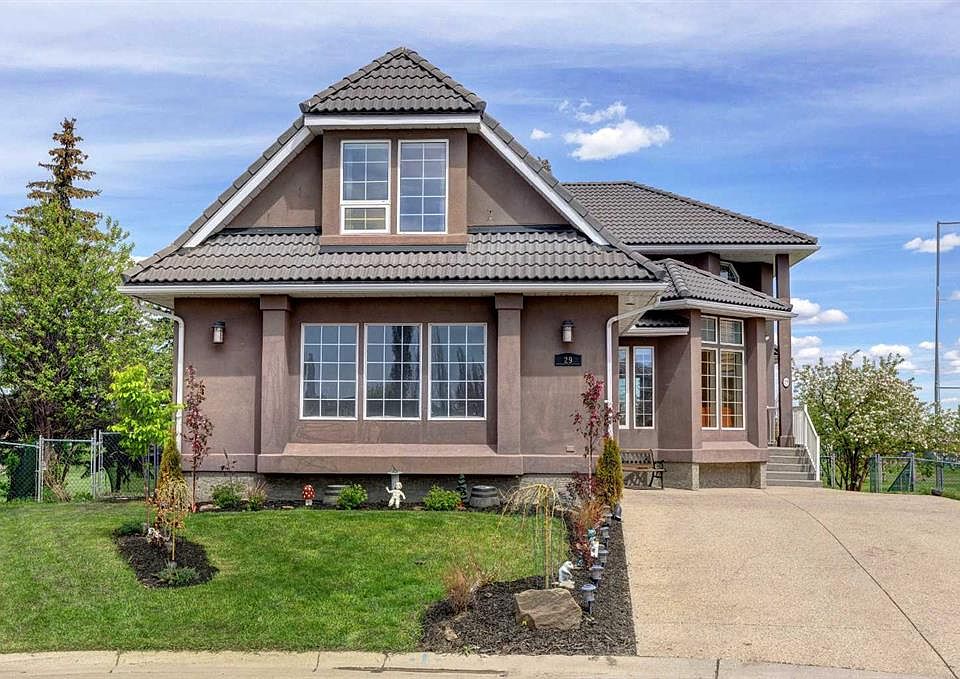 29 S Lakeside Greens Close, Chestermere, AB T1X 1C2 MLS A2135862