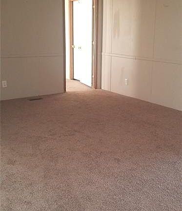 3rd image of 3535 Pioneer Dr
