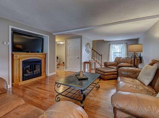 410 E New Lenox Rd, Pittsfield, MA 01201