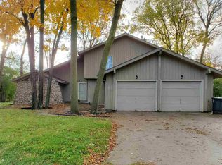 1298 Mayer St, Menasha, WI 54952