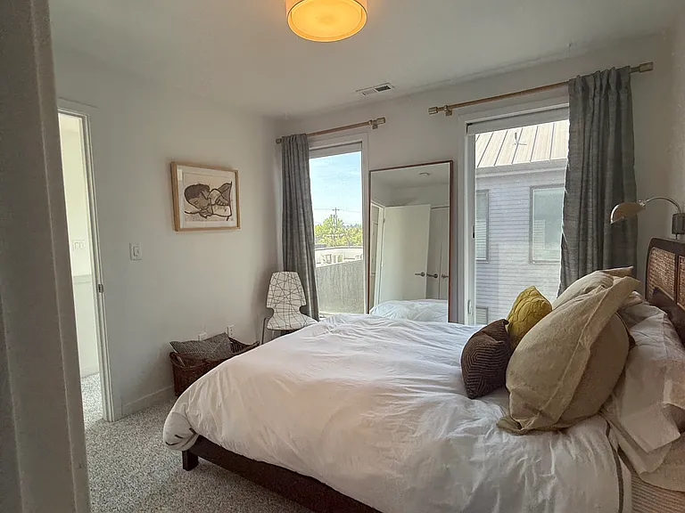 1612 SE Claybourne St — Photo 10