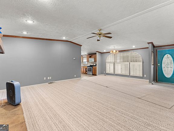 4th image of 79 Meadow Ridge Ln