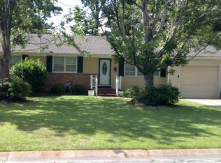 805 Smallwood Dr, Jacksonville, NC 28540