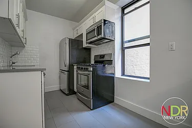 Rented by Next Door Realty NYC