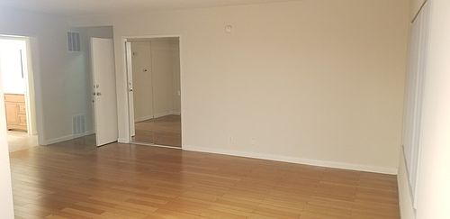1st image of 3840 Ingraham St