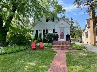 664 Broadview Ave, Highland Park, IL 60035