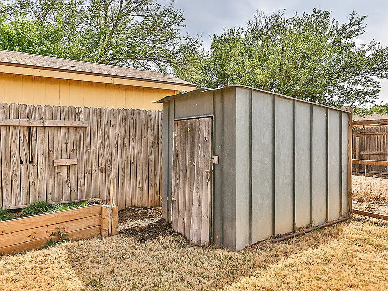8304 Fremont Ave — Photo 28