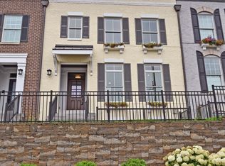 6714 Miami Ave, Cincinnati, OH 45243