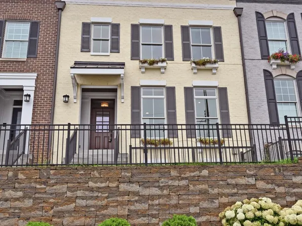 6714 Miami Ave, Cincinnati, OH 45243