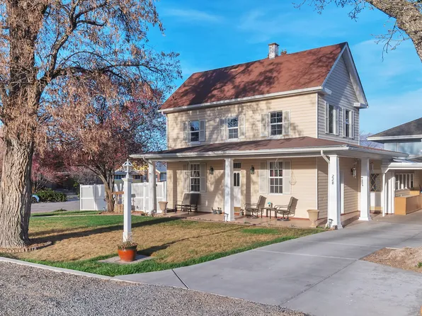 228 E Utah Ave, Payson, UT 84651