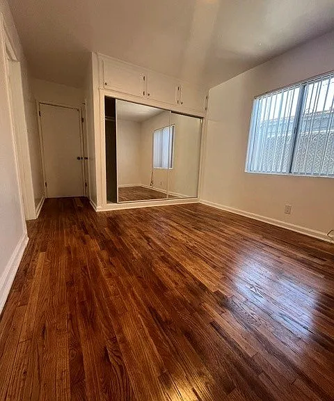 1540 & 1544 W. Florence Avenue — Photo 15