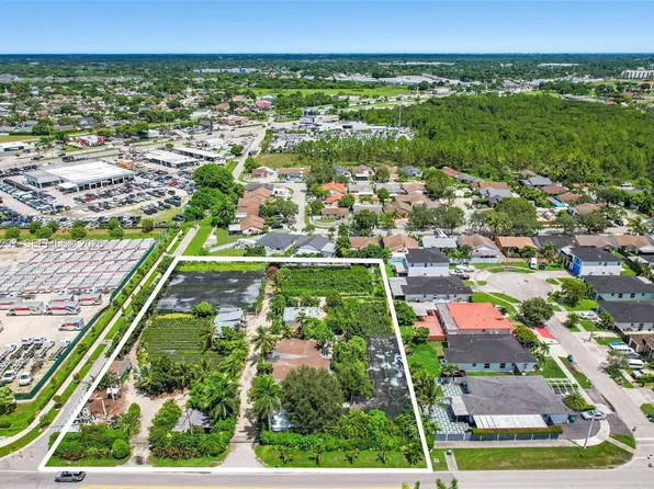 16375 SW 304th St, Homestead, FL 33033