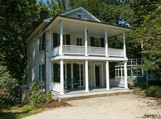 44 Wellesley Cir, Glen Echo, MD 20812