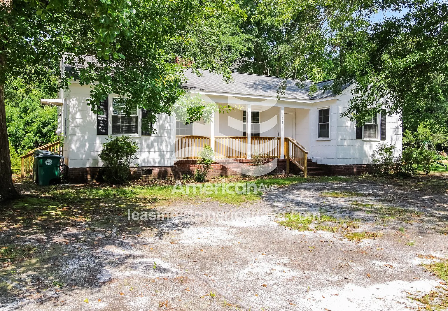 2 bed, 1.0 bath, 1311 sqft, $1,275 — Photo 2