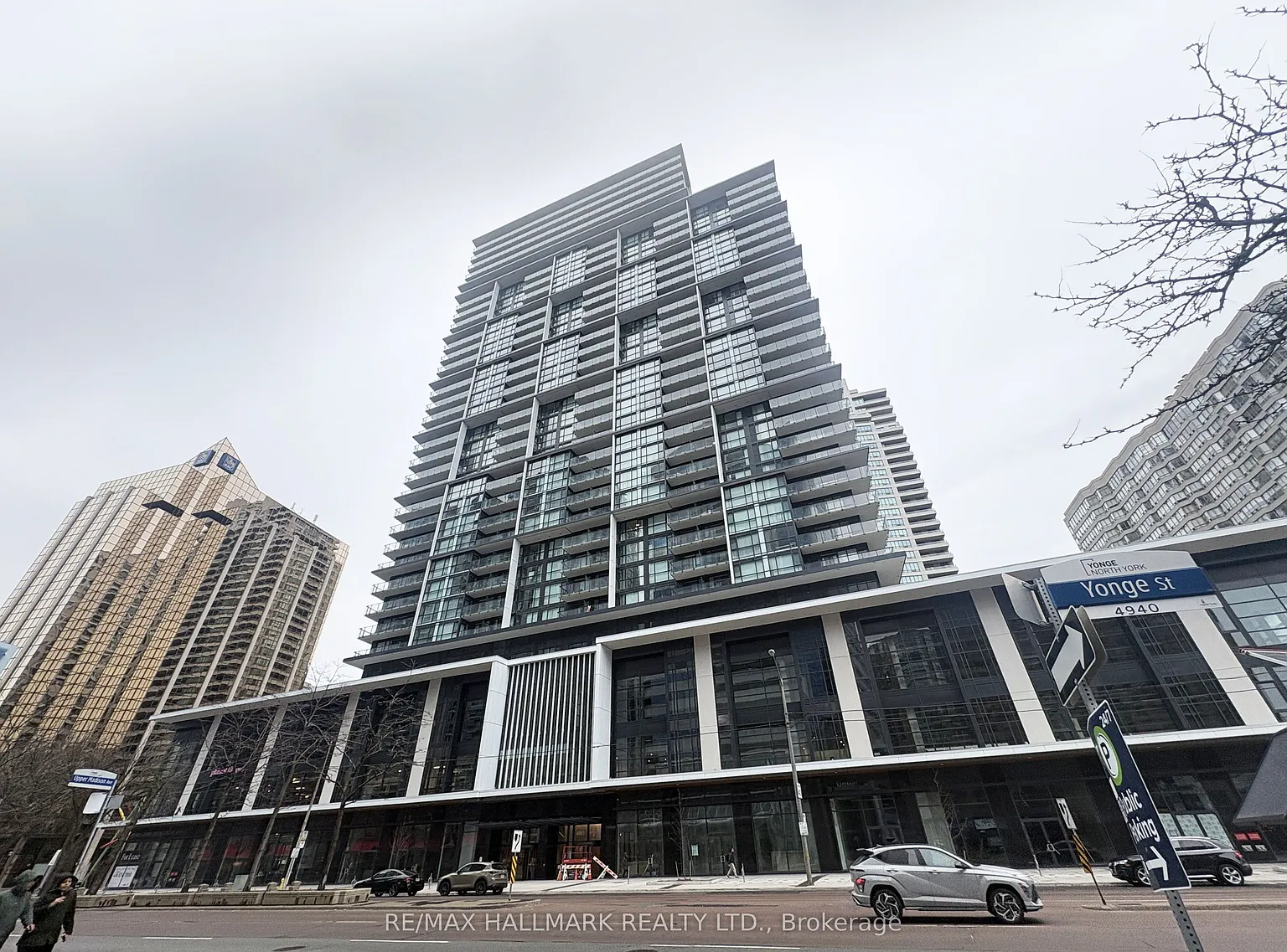 4955 Yonge St #1808 photo 1