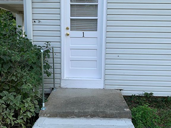 2nd image of 9511 Loveland Madeira Rd Unit 1