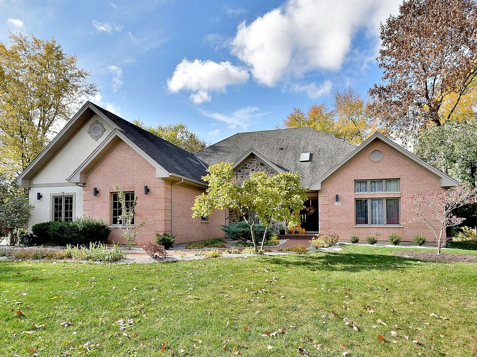 1st image of 3 Walnut Dr