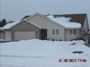 1071 Anns Acres, Machesney Park, IL 61103