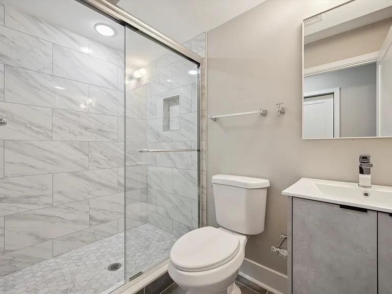 1513 Seybert St #1A — Photo 11