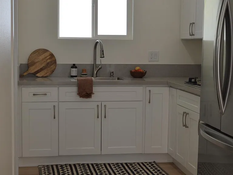 413 S Azusa Ave #B — Photo 1