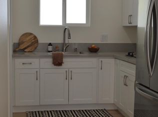 413 S Azusa Ave #B, West Covina, CA 91791