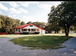 9233 Prairie Valley Rd, Lone Grove, OK 73443