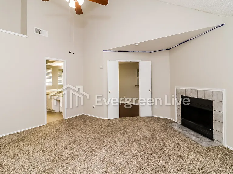 1109 Cherrytree Dr — Photo 10