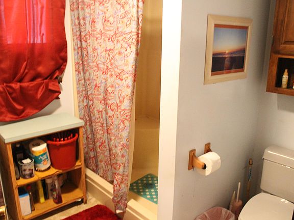 5th image of 219 Kimberly Dr