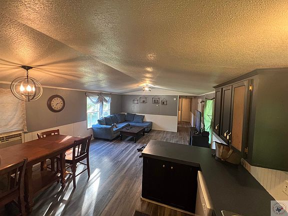 3rd image of 380 Private Road 1223