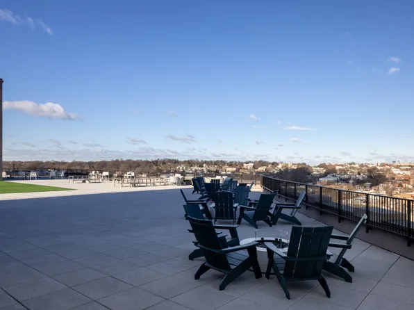 11 Ocean Parkway image 10 of 26