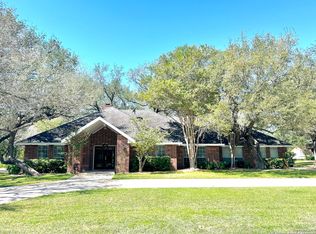 327 Hayden Rd, Pleasanton, TX 78064