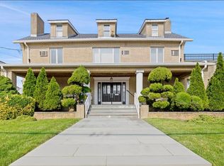 184 Beach 143rd St, Far Rockaway, NY 11694