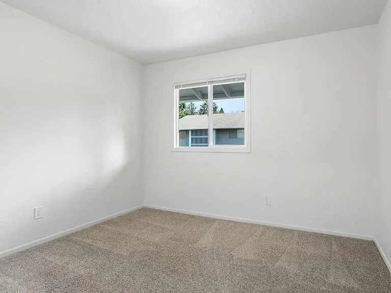 3435 SW 87th Ave — Photo 14