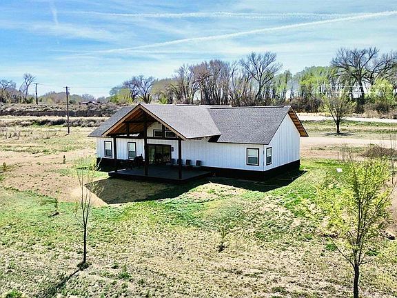 3rd image of 18755 H Road