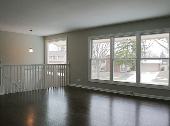3rd image of 2705 Pershing Ct