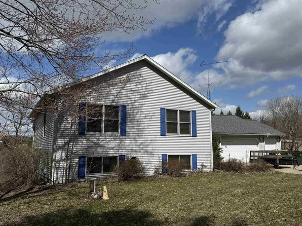 E8032 East Lake Virginia Road, Reedsburg, WI 53959