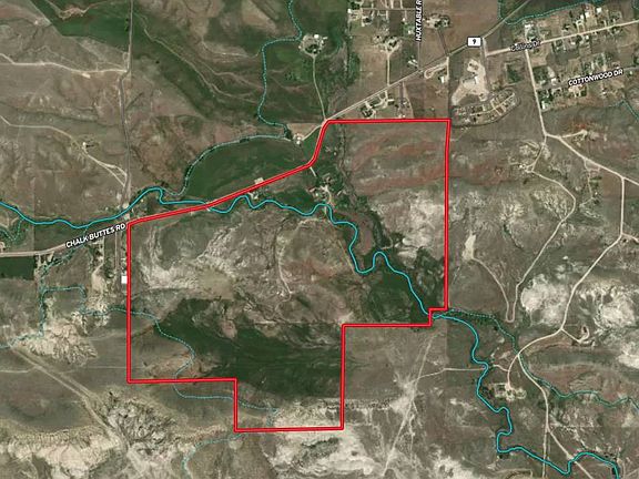 2nd image of 226 Chalk Buttes Rd