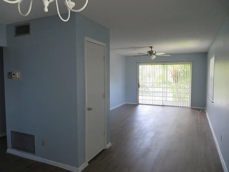 37 Vista Gardens Trl #201 — Photo 8