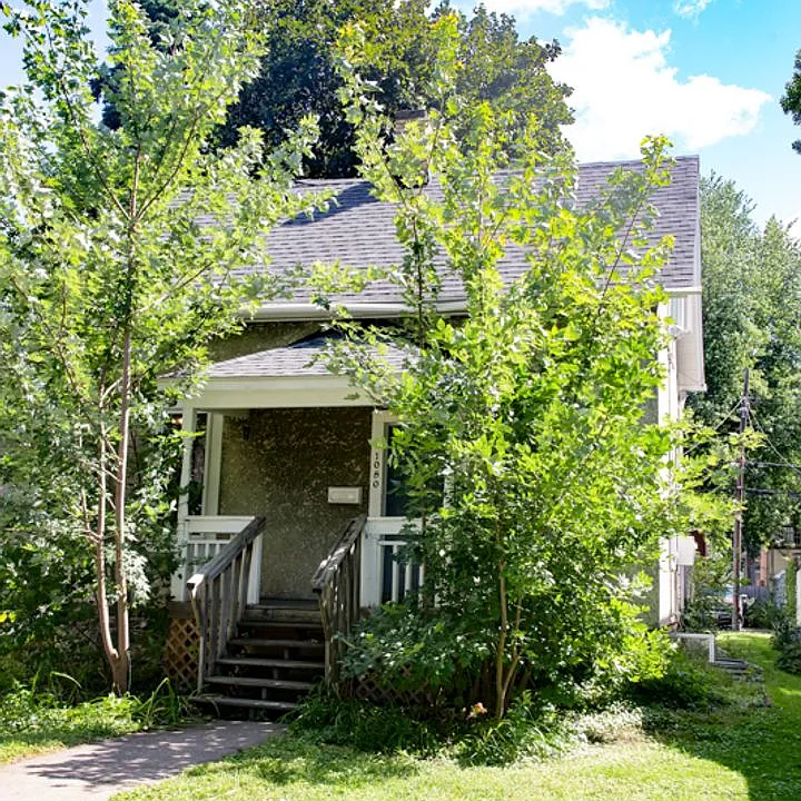 1080 24th Ave SE