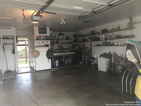 3rd image of 4330 Treehouse Dr