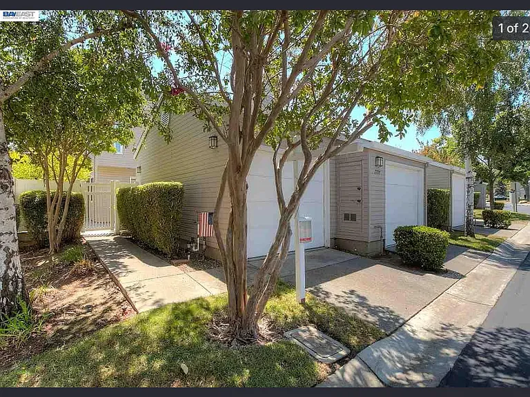 7778 Creekside Dr — Photo 12