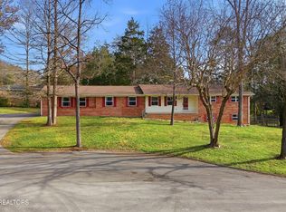 104 Case Ln, Oak Ridge, TN 37830