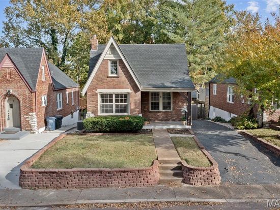 6 Saint Charles Pl, Saint Louis, MO 63119